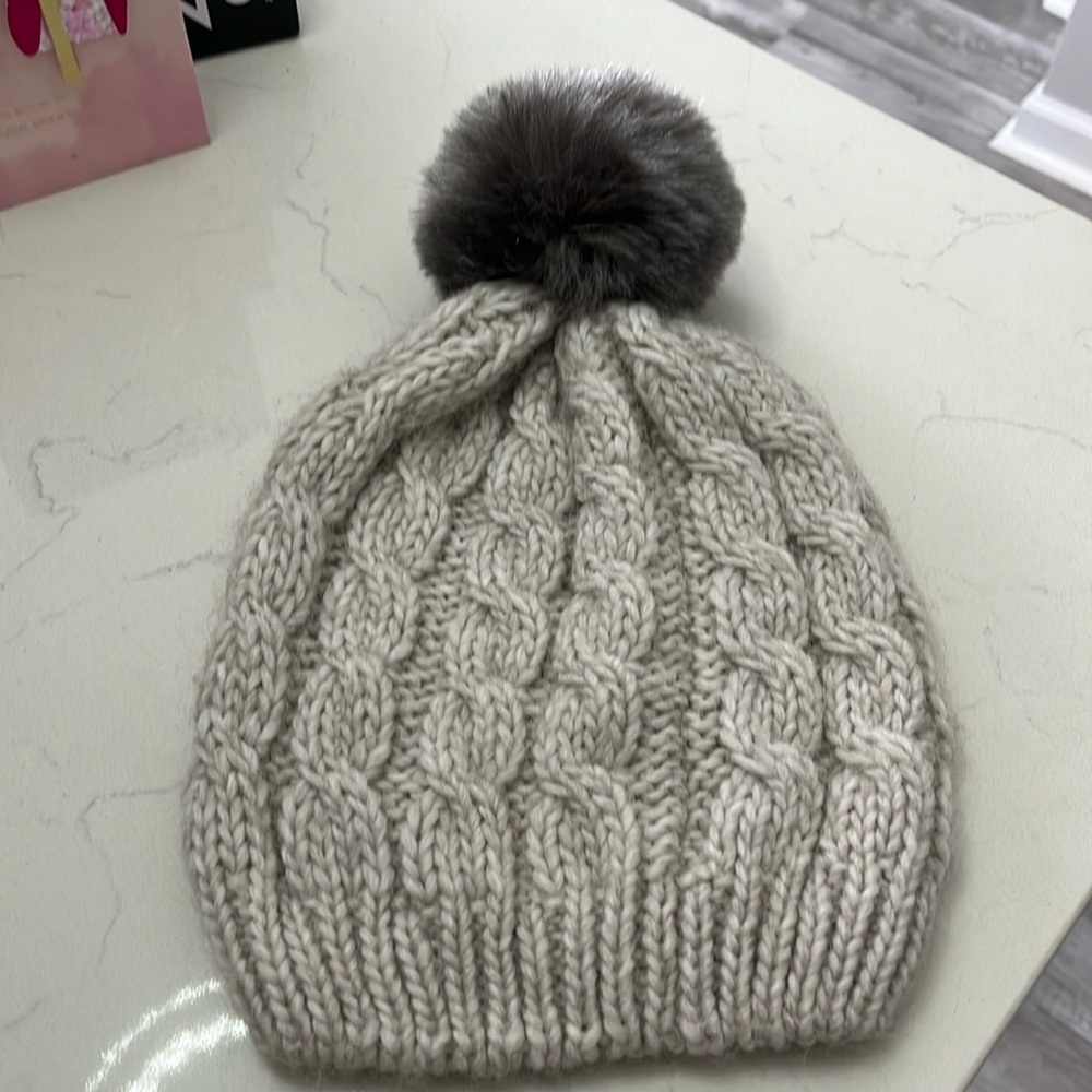Fratelli Talli Pom Hat NWOT
